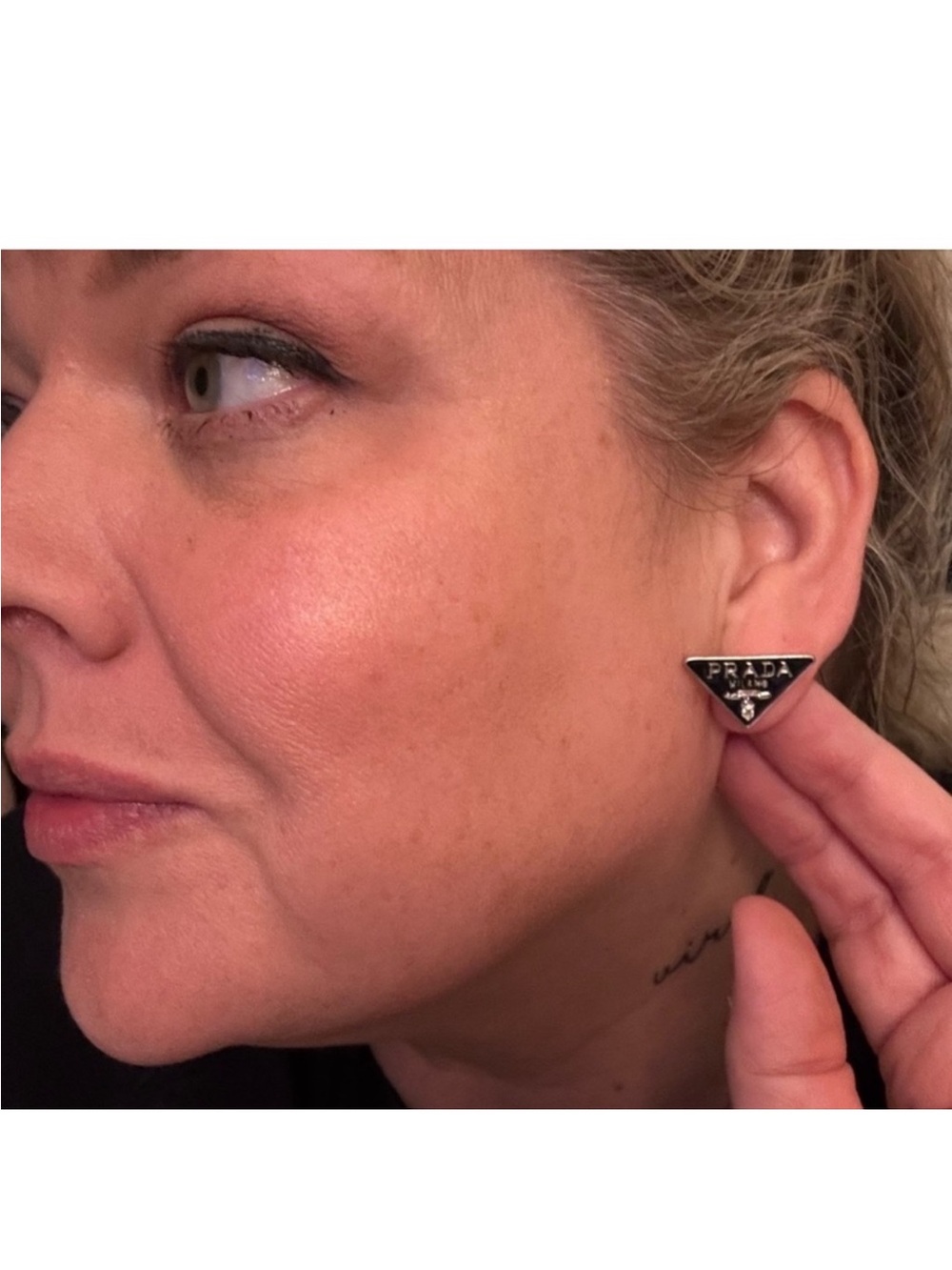 Prada Black Triangle Logo earrings - Prada Milano - Picture 5 of 7